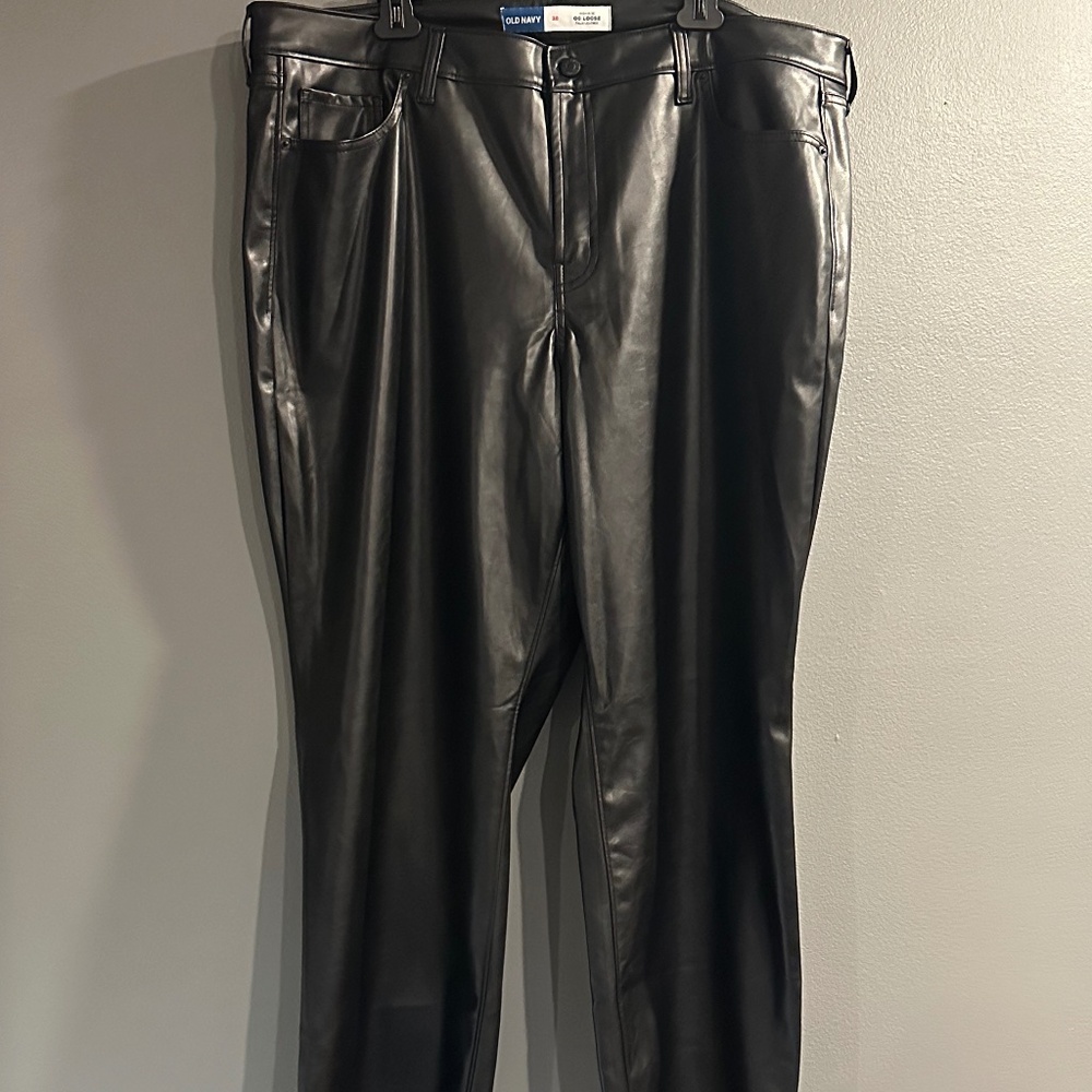 *GENTLY WORN* Old Navy Size 20 High-Waisted OG Loose Faux-Leather Pants